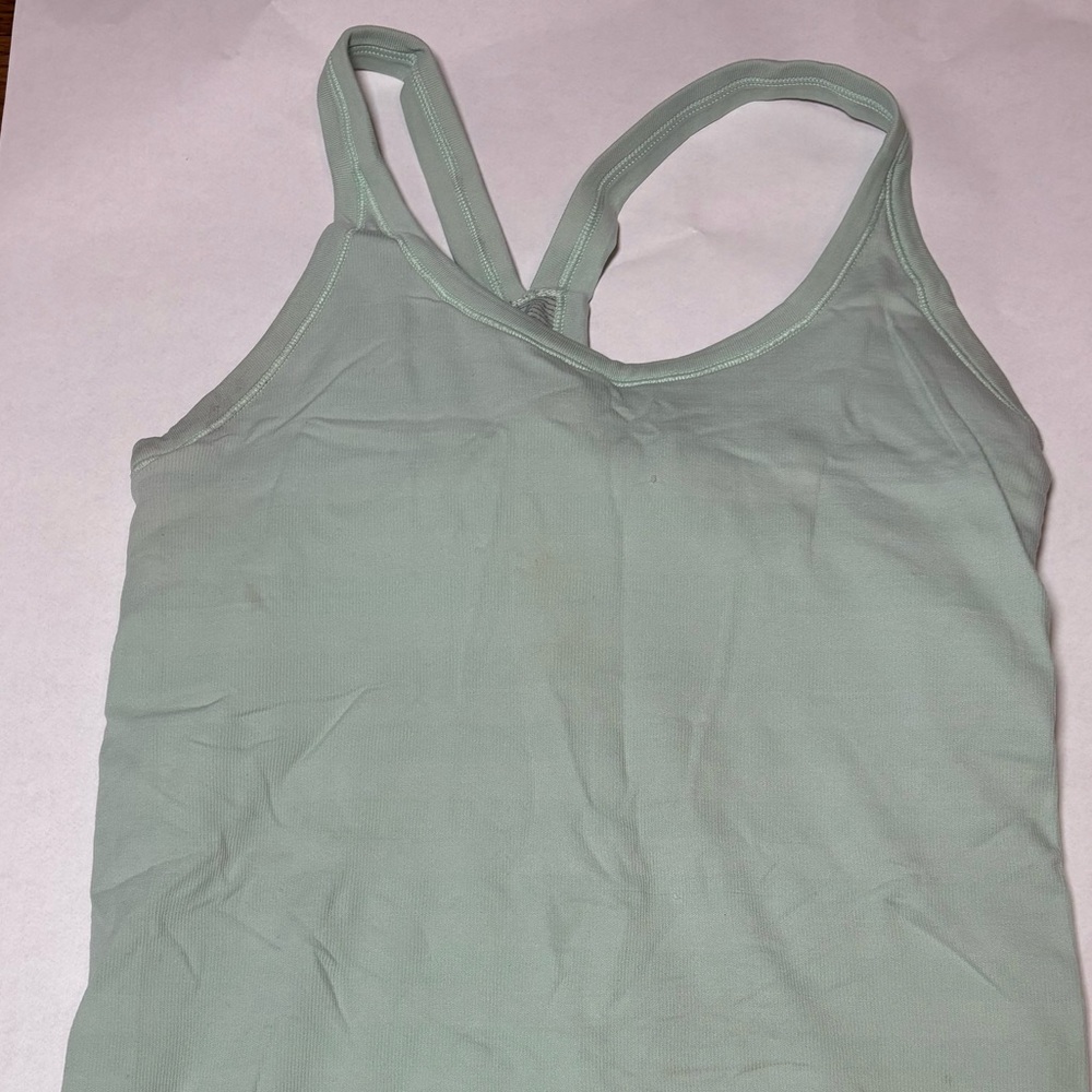 LULULEMON TANK